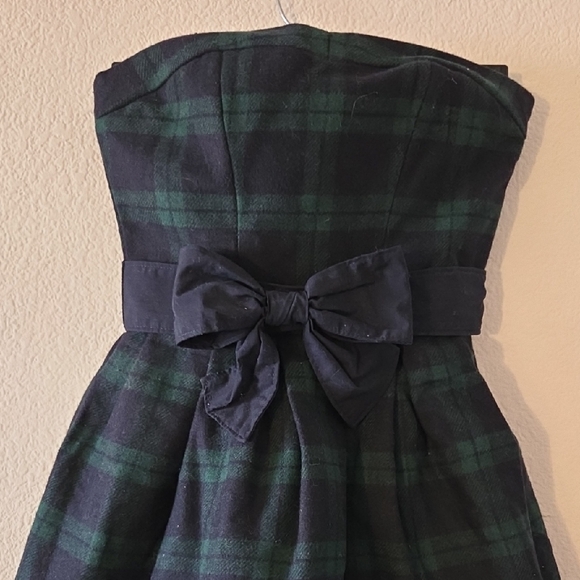 Abercrombie & Fitch Dresses & Skirts - Adorable Vintage Abercrombie & Fitch Dark Plaid Strapless Mini Dress